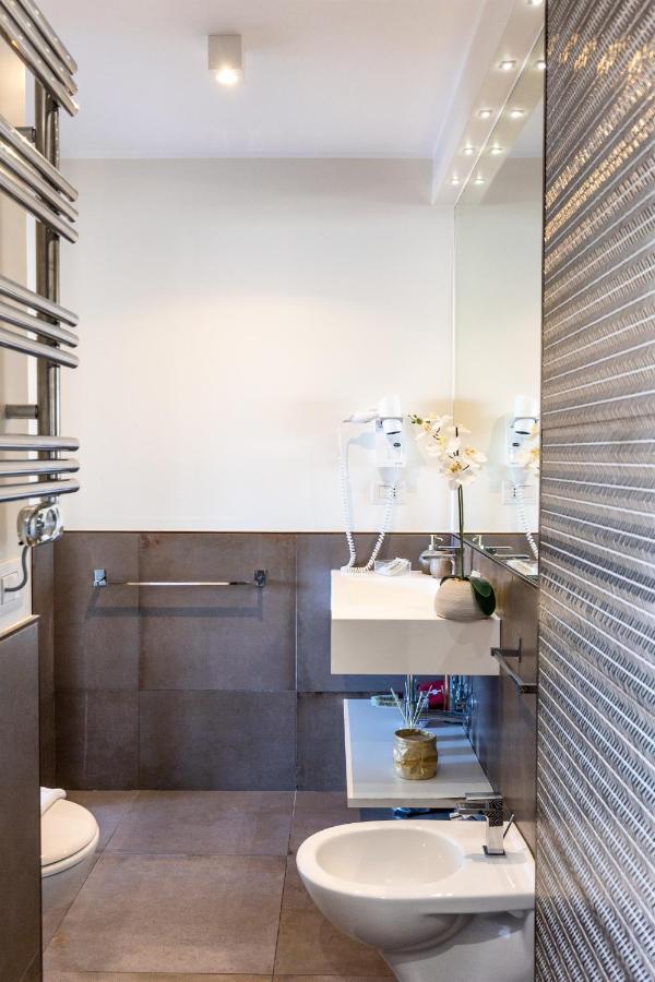 Penthouse With A Panoramic Rooftop In Trastevere With Seasonally Jacuzzi Ρώμη Εξωτερικό φωτογραφία